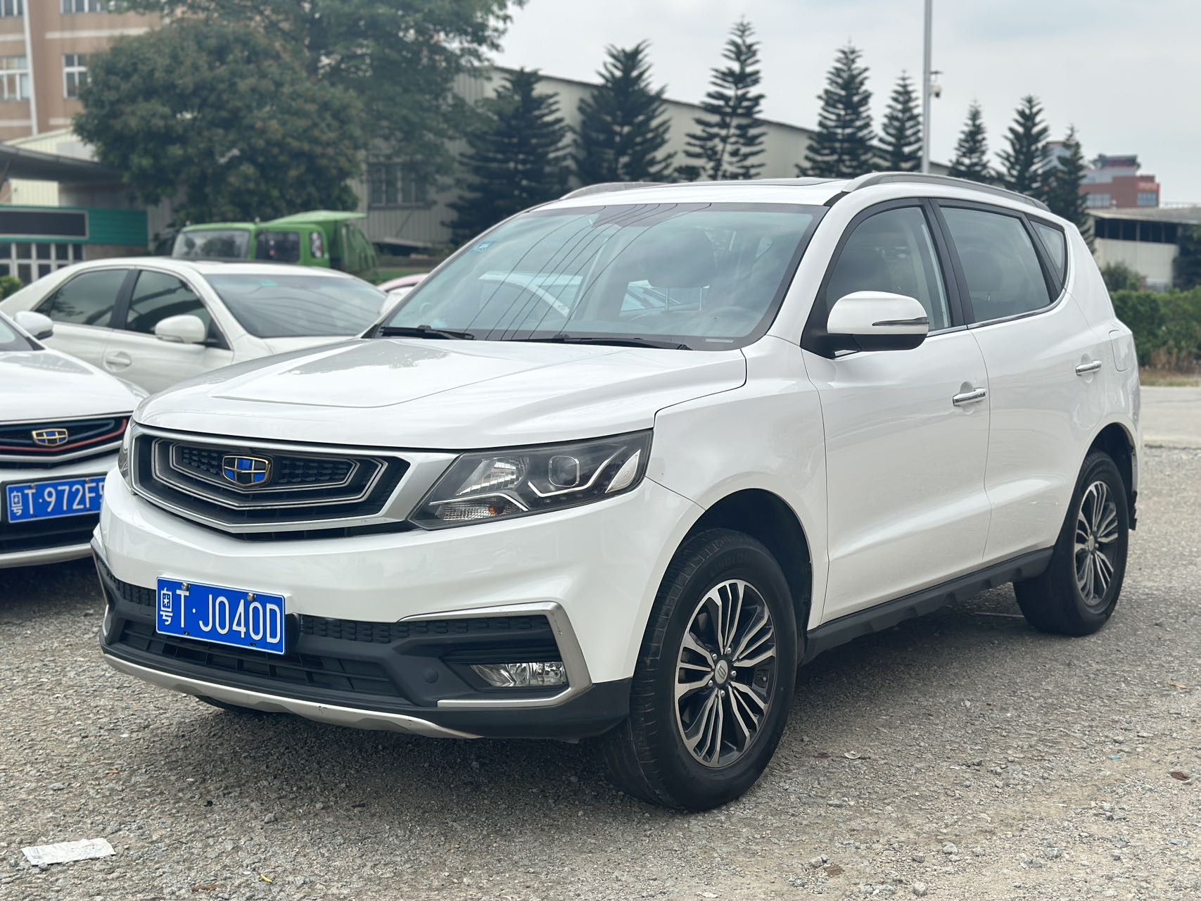 GEELY Vision X6 2018 car image 