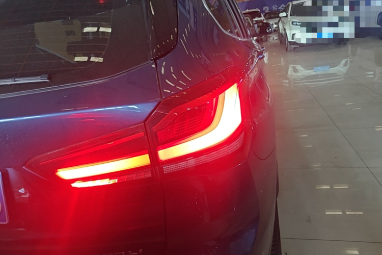 BMW X1 2021 car image #8