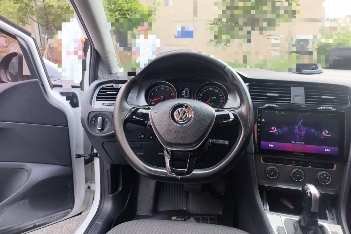 Volkswagen Golf 2014 car image #22