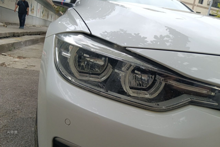 BMW 3 Series 2018 car image #8