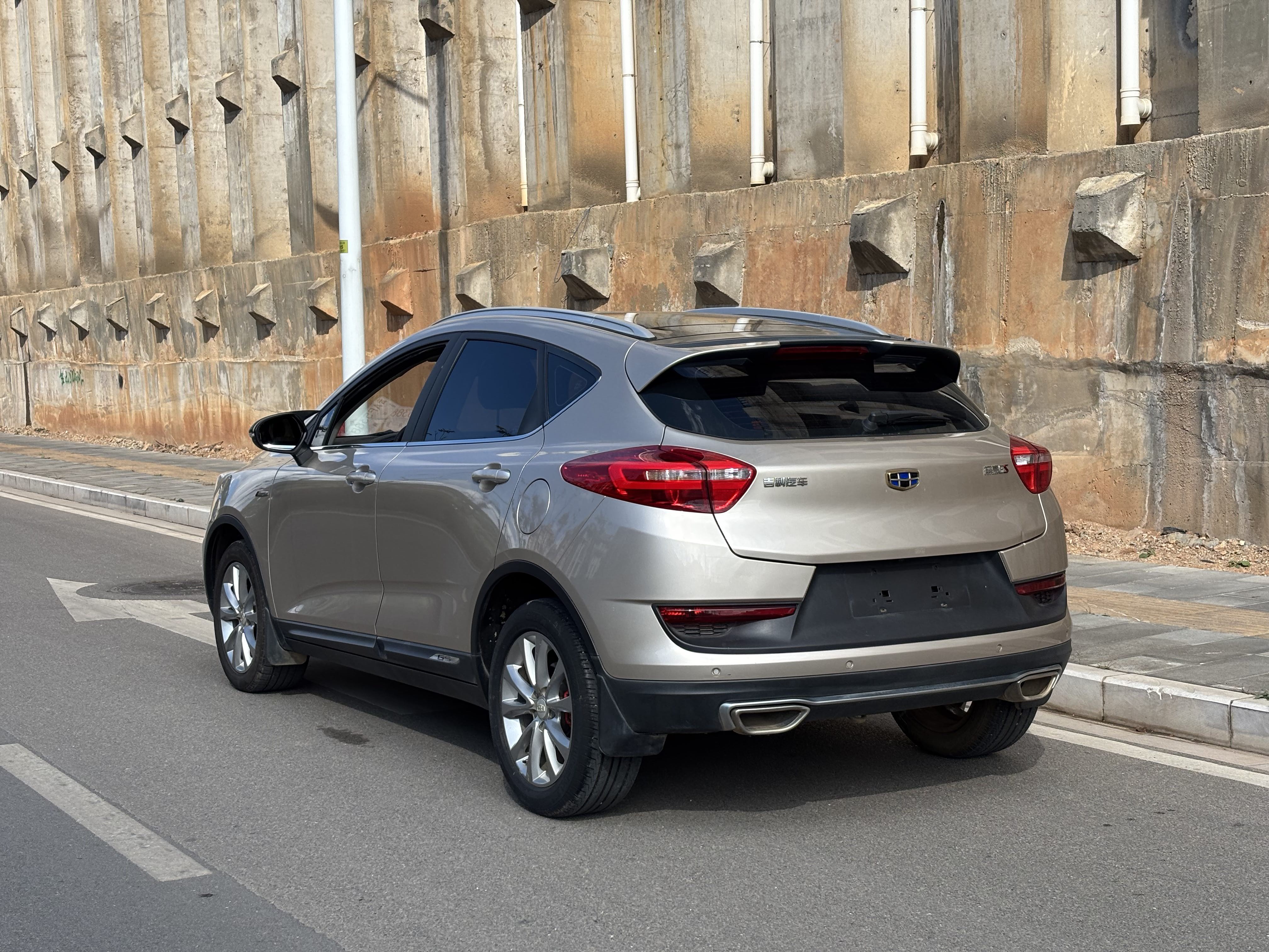 GEELY Emgrand GS 2019 #5 GEELY Emgrand GS 2019 car image #5