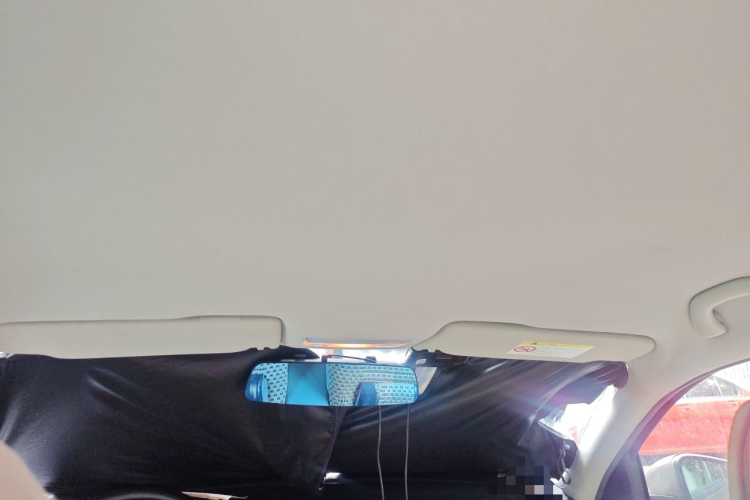 Volkswagen Bora 2015 car image #20