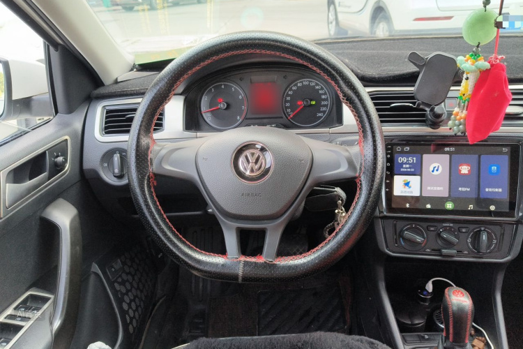 Volkswagen Santana 2020 #12 Volkswagen Santana 2020 car image #12
