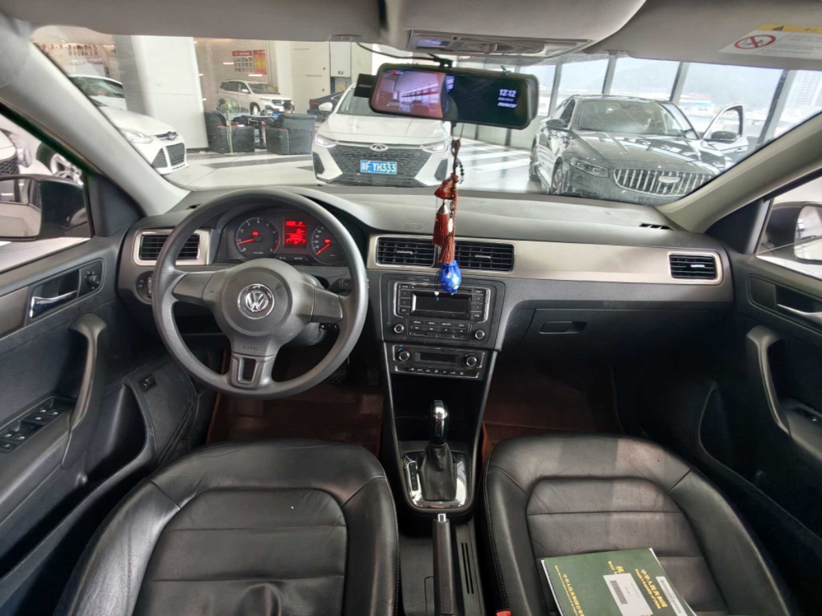 Volkswagen Santana 2014 car image #8