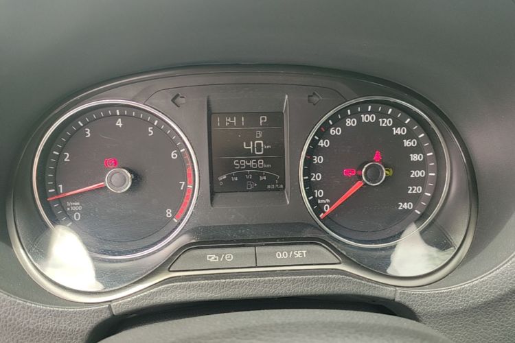 Volkswagen Polo 2016 #12 Volkswagen Polo 2016 car image #12
