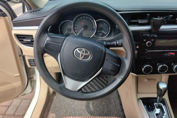 Toyota Corolla 2014 #12 Toyota Corolla 2014 car image #12
