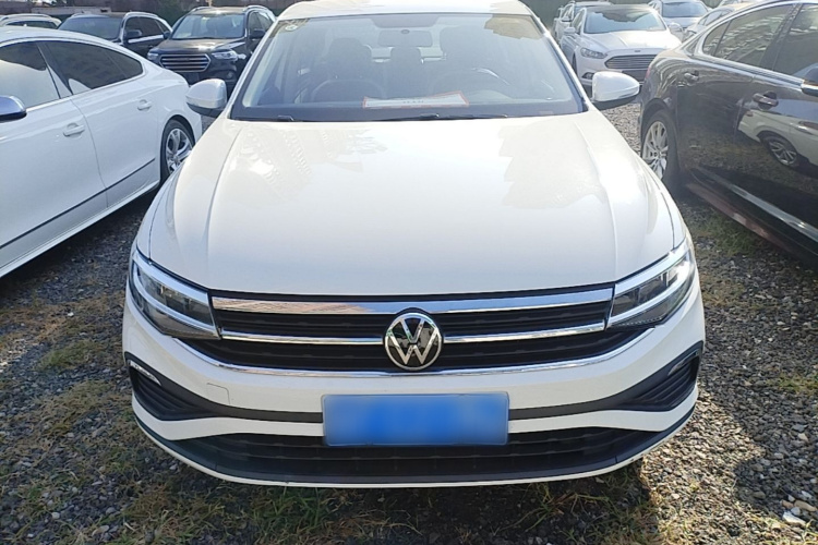 Volkswagen Bora 2023 car image #3