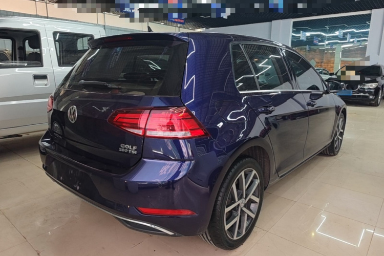 Volkswagen Golf 2020 car image #5
