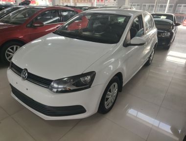 Volkswagen Polo 2017 Volkswagen Polo 2017 car image