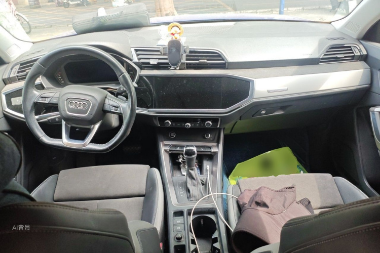 Audi Q3 2021 #11 Audi Q3 2021 изображение автомобиля #11
