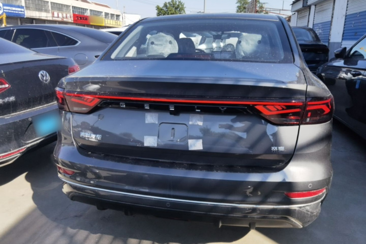GEELY Emgrand 2026 car image #6