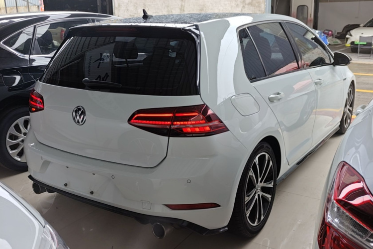 Volkswagen Golf 2019 #7 Volkswagen Golf 2019 car image #7