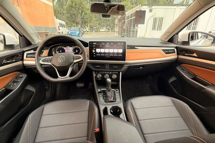 Volkswagen Bora 2024 car image #9