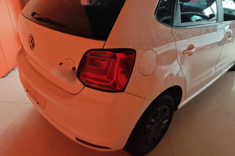Volkswagen Polo 2018 car image #8