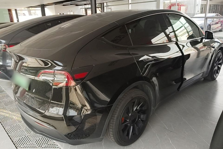 Tesla Model Y 2021 #7 Tesla Model Y 2021 car image #7