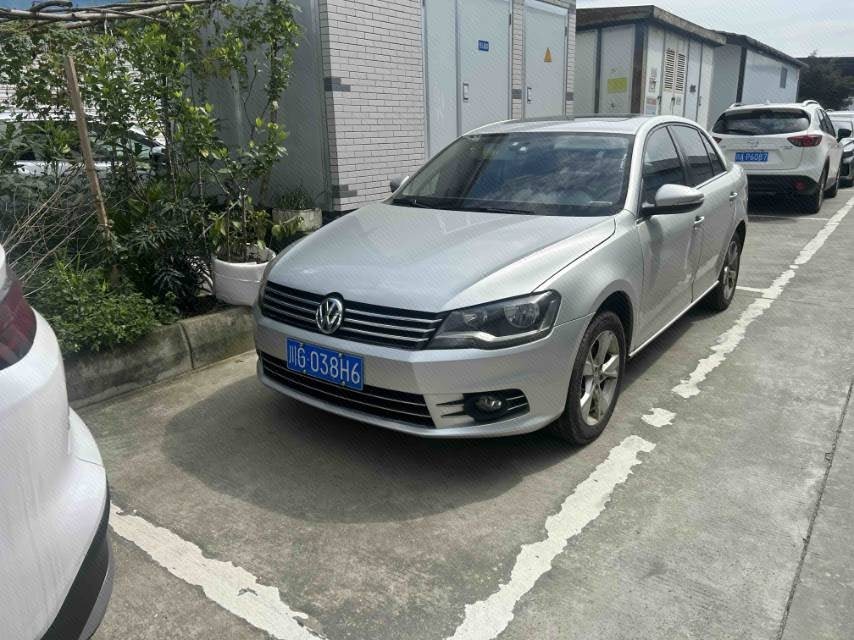 Volkswagen Bora 2015 Volkswagen Bora 2015 car image
