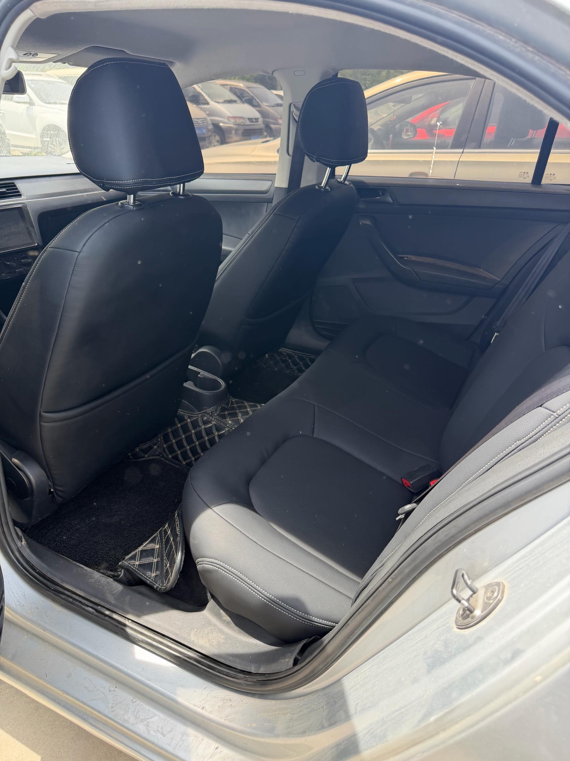 大众 桑塔纳 2013 汽车图片 #4