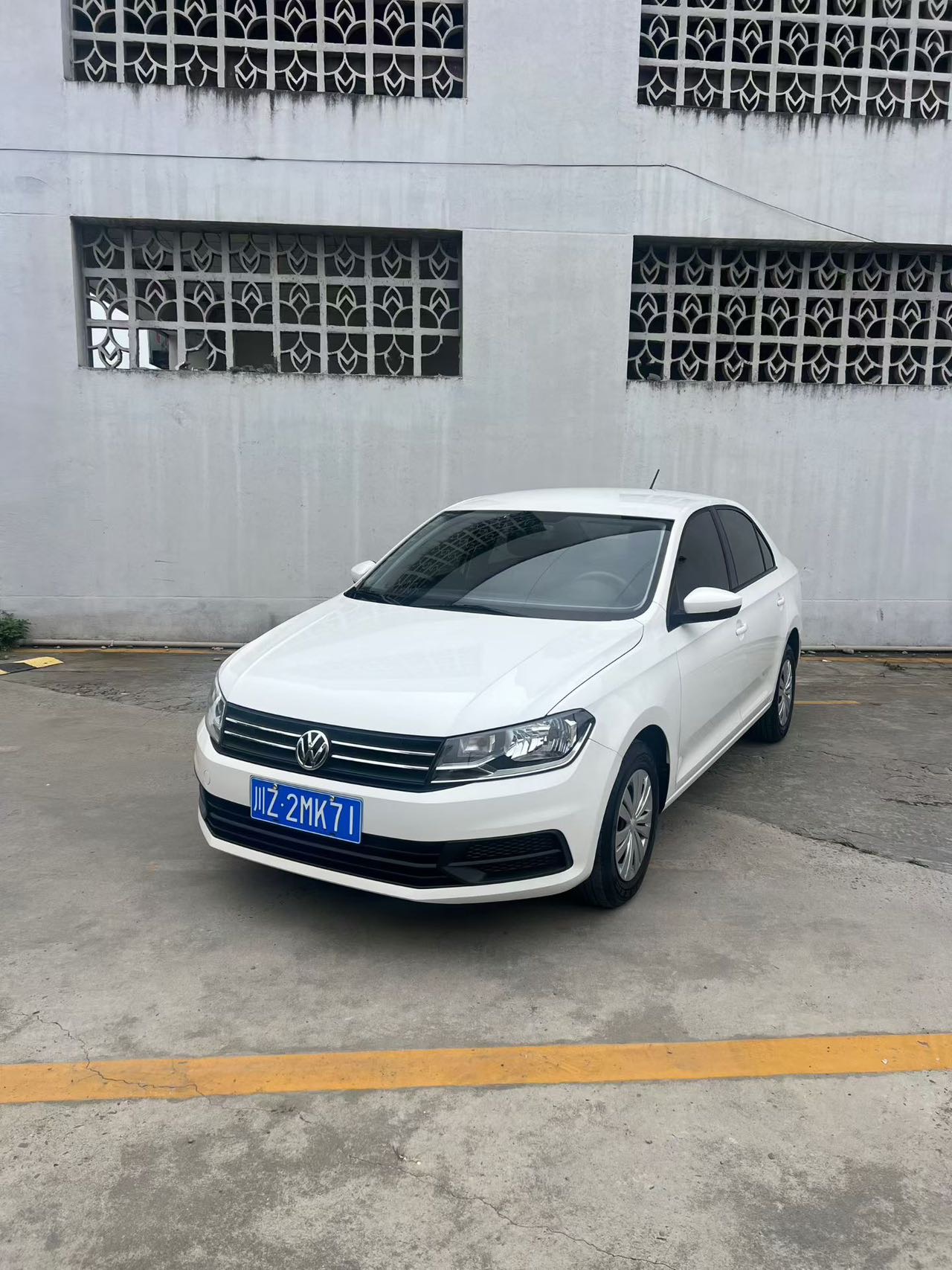 Volkswagen Santana 2022 car image 
