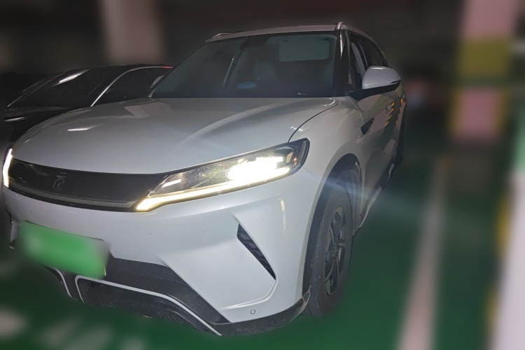 BYD YuanUP 2024 #2 BYD YuanUP 2024 car image #2