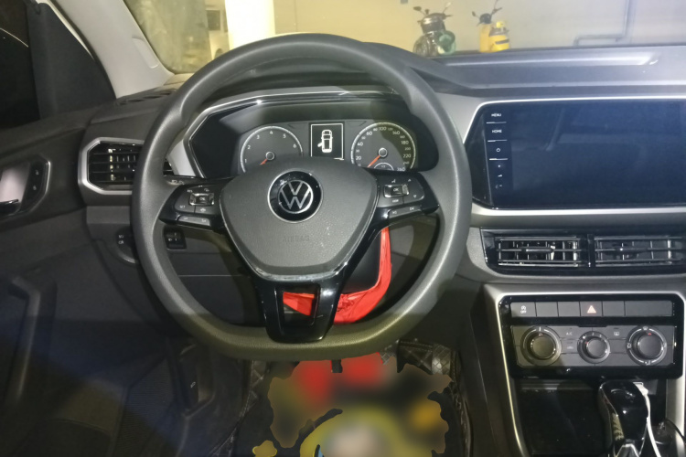 Volkswagen T-Cross 2021 car image #11