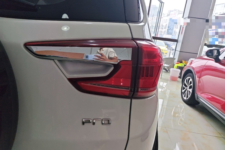 BYD Yuan Pro 2021 #8 BYD Yuan Pro 2021 car image #8