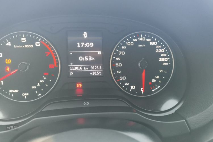 Audi A3 2018 car image #14