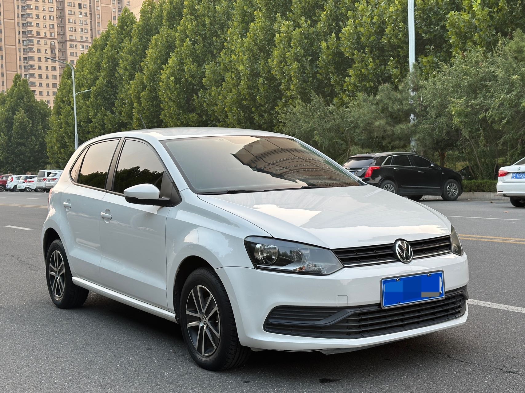 Volkswagen Polo 2017 car image #3