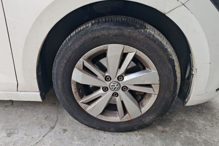 Volkswagen Polo 2020 صورة سيارة #9