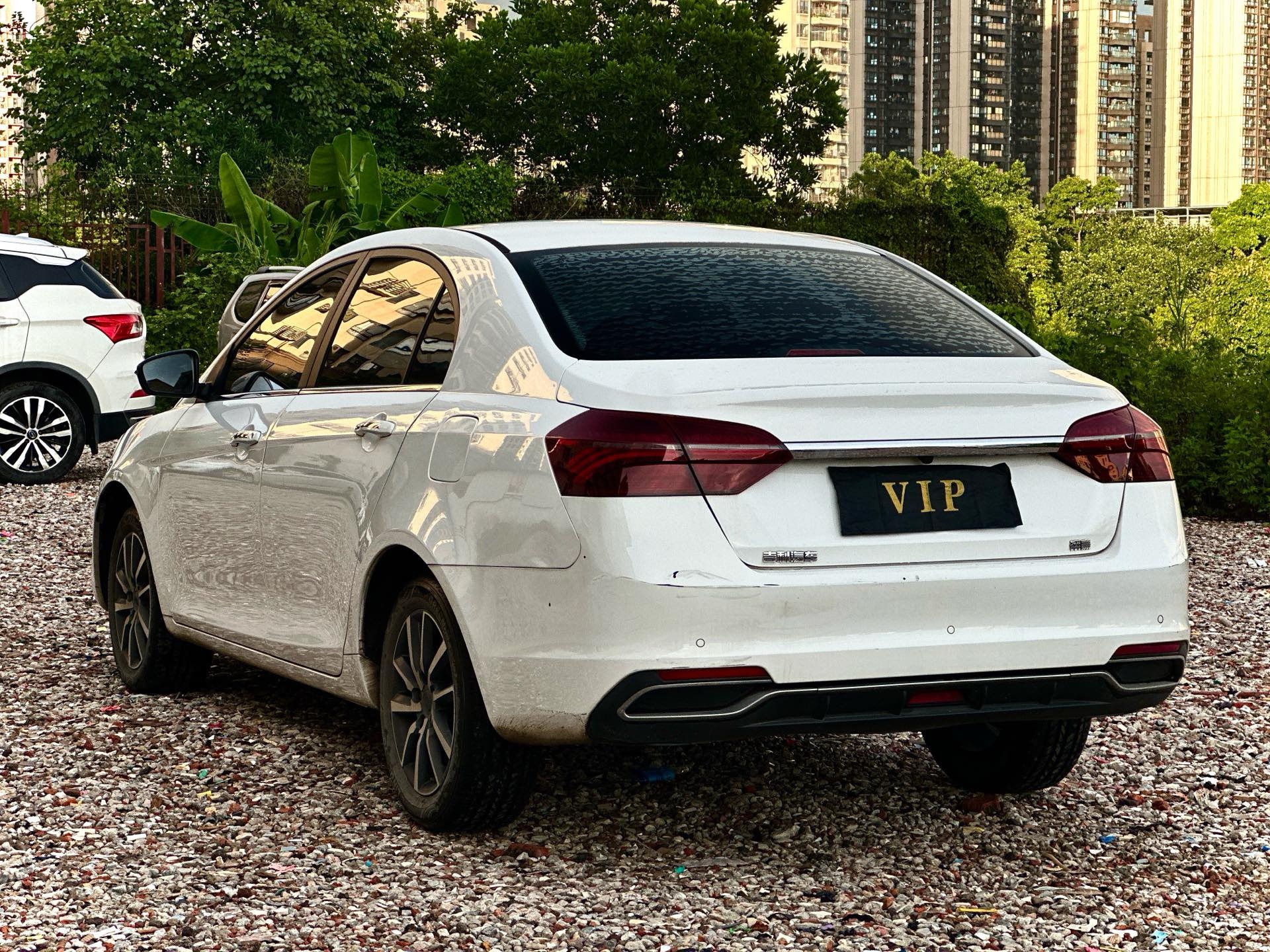 GEELY Emgrand 2020 car image #3