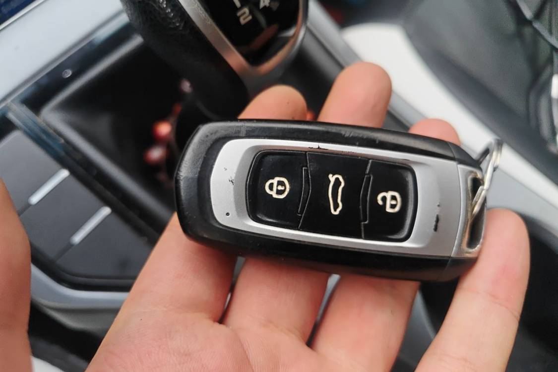 GEELY Emgrand 2018 #28 GEELY Emgrand 2018 car image #28