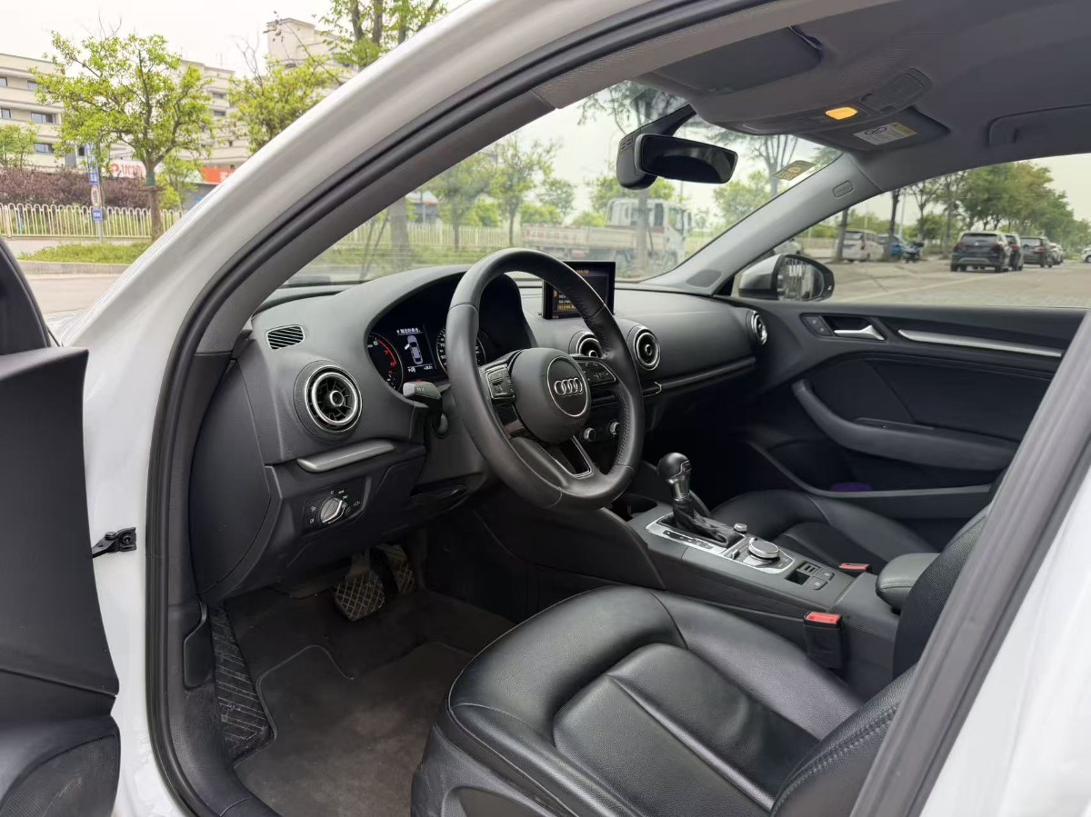 Audi A3 2019 car image #7