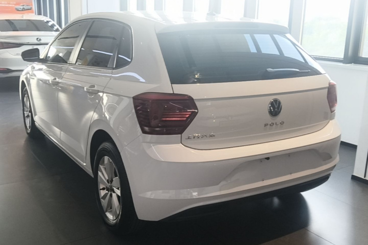Volkswagen Polo 2023 car image #5
