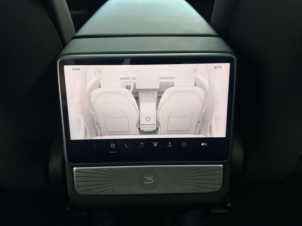 Tesla Model 3 2025 #6 Tesla Model 3 2025 car image #6