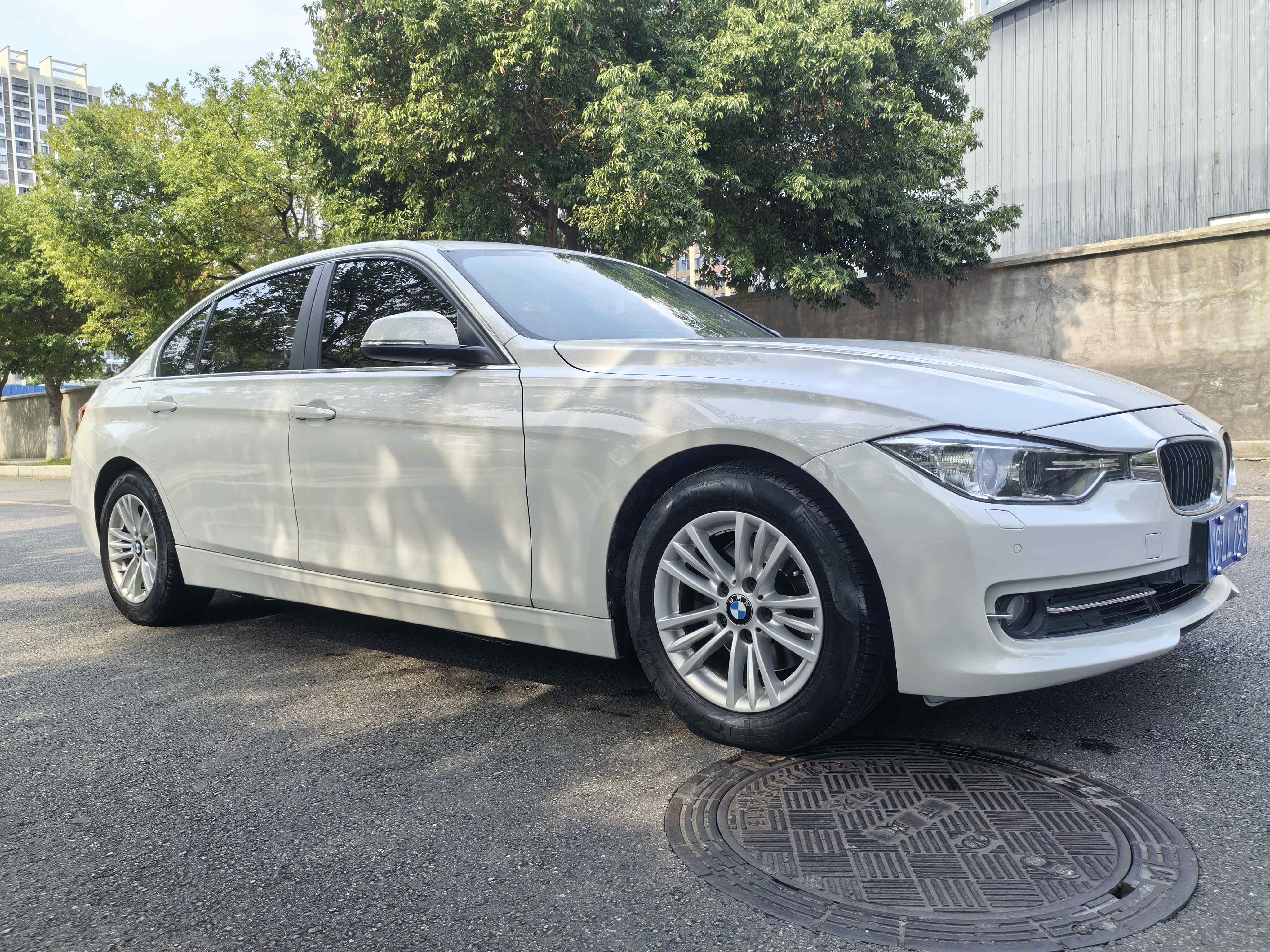 BMW 3 Series 2013 #4 BMW 3 Series 2013 car image #4