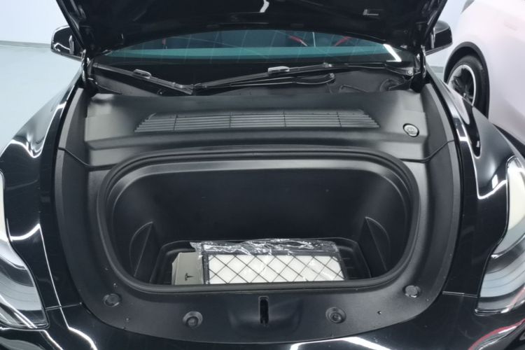 Tesla Model Y 2023 #20 Tesla Model Y 2023 immagine di auto #20