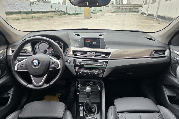 BMW X1 2018 #9 BMW X1 2018 car image #9