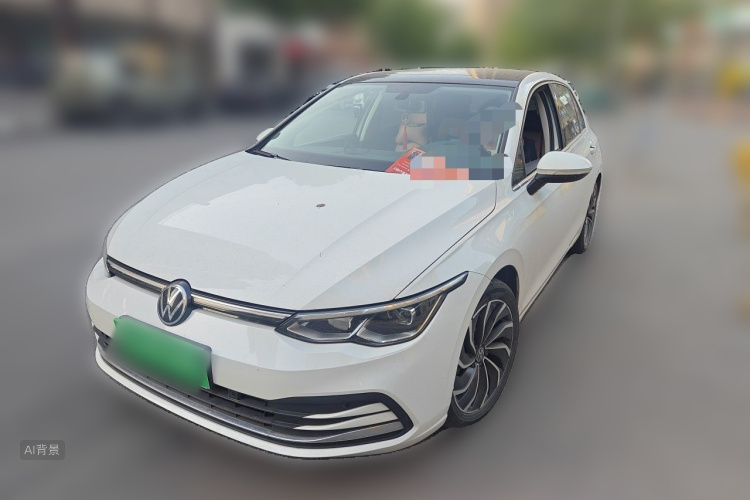 Volkswagen Golf 2023 car image #2