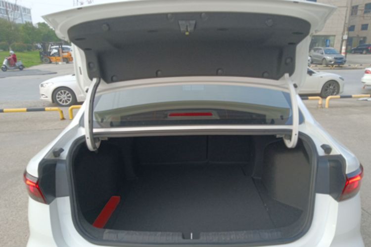 GEELY Emgrand 2024 #21 GEELY Emgrand 2024 car image #21