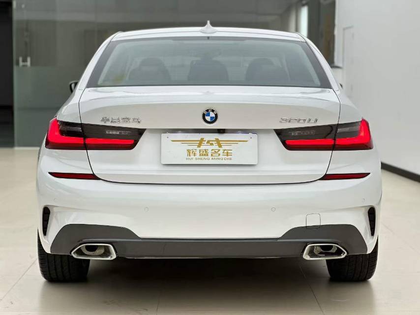 BMW 3 Series 2022 car image #9