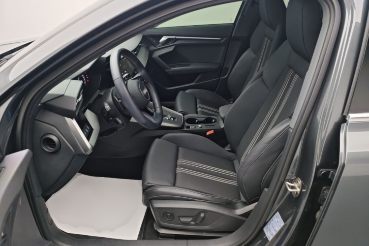 Audi A3 2024 immagine di auto #15