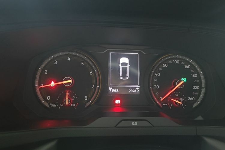 Volkswagen Tharu 2020 immagine di auto #12