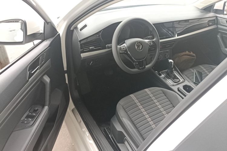 Volkswagen Lavida 2020 car image #16