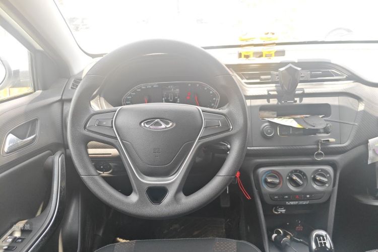 Chery Tiggo 3x 2018 car image #12