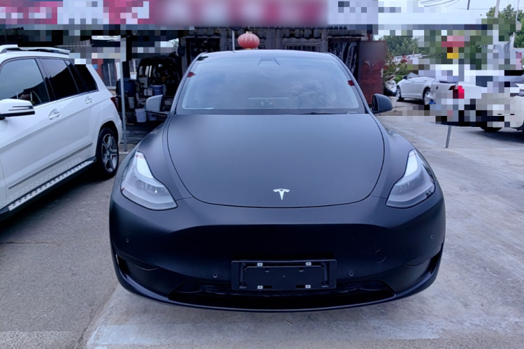Tesla Model Y 2022 car image #3