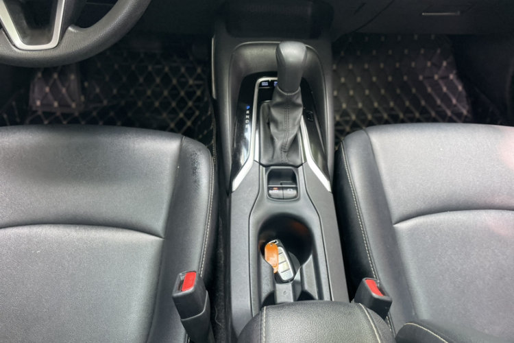 Toyota Corolla 2021 immagine di auto #24