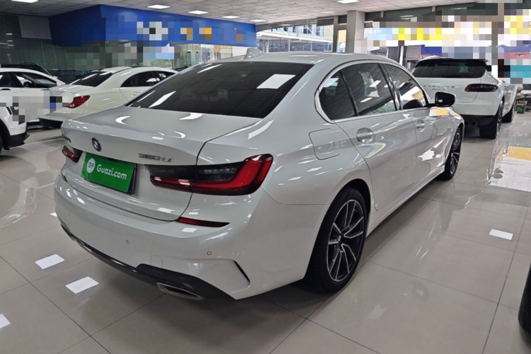 BMW 3 Series 2021 car image #5