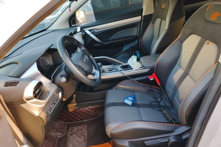 GEELY Coolray 2024 car image #15