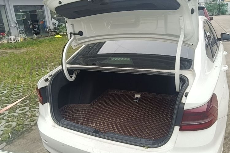 Volkswagen Lavida 2022 car image #18