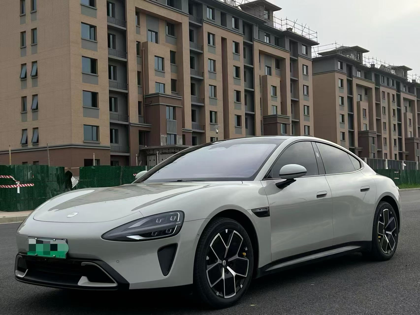 MI SU7 2024 car image 