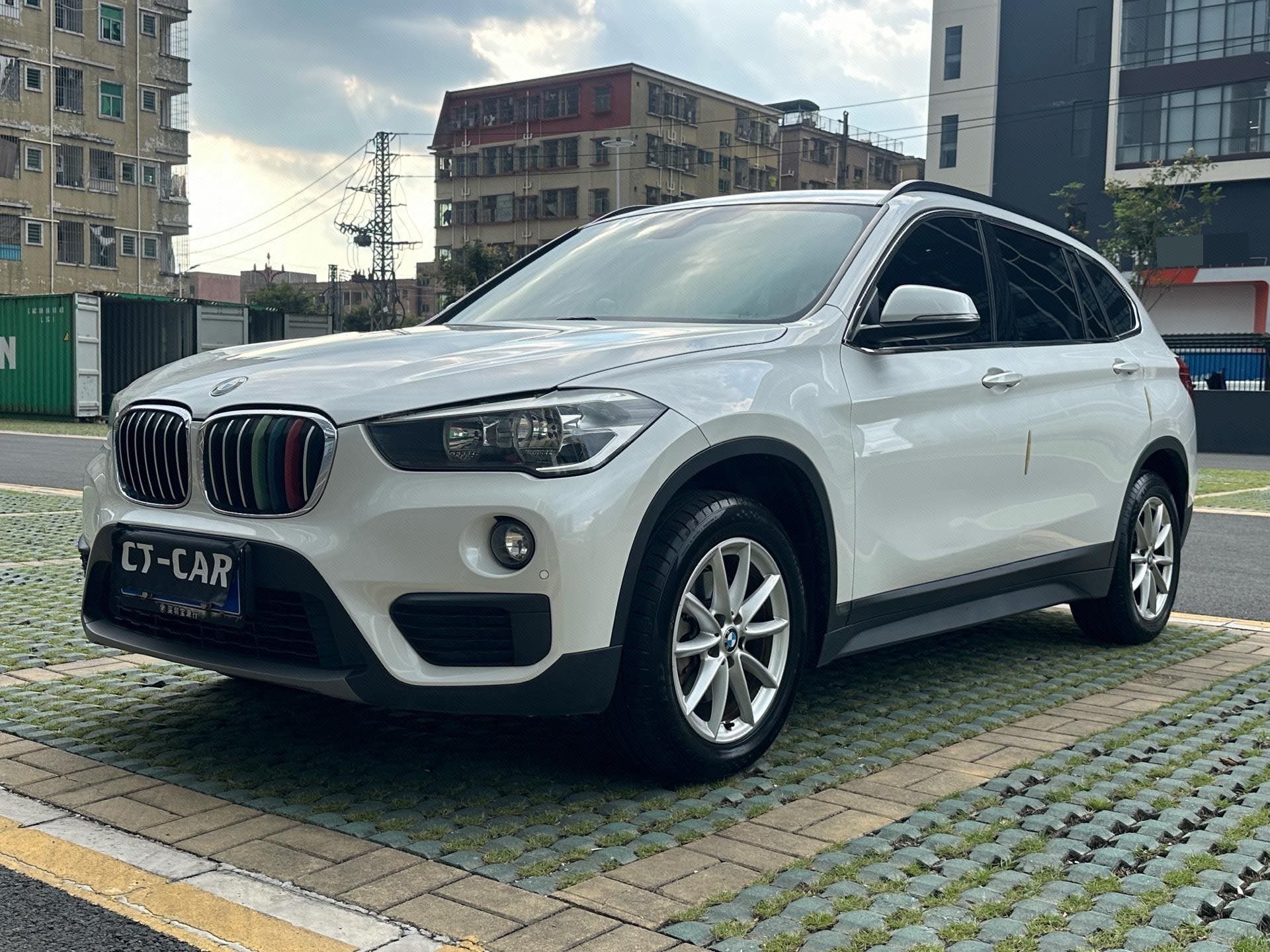 BMW X1 2018 BMW X1 2018 car image